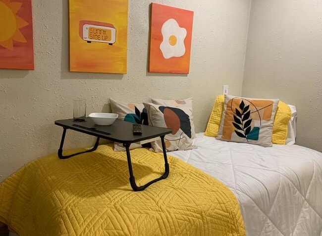 Building Photo - 1103 Jefferson St