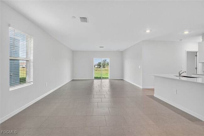 Building Photo - 19525 Fairhill Ct