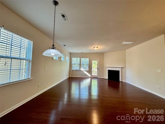 Building Photo - 1218 Clingman Dr