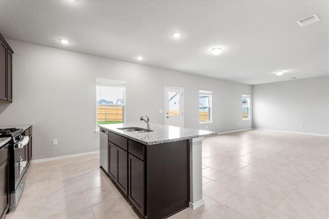 Building Photo - 4909 Sea Salt Dr
