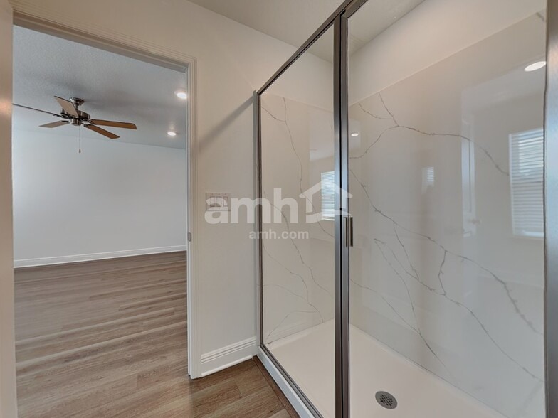 Building Photo - 6781 Atlantic Bch Ave