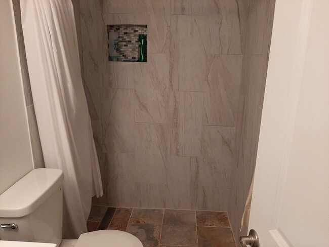 new updated shower - 2727 N atlantic Ave