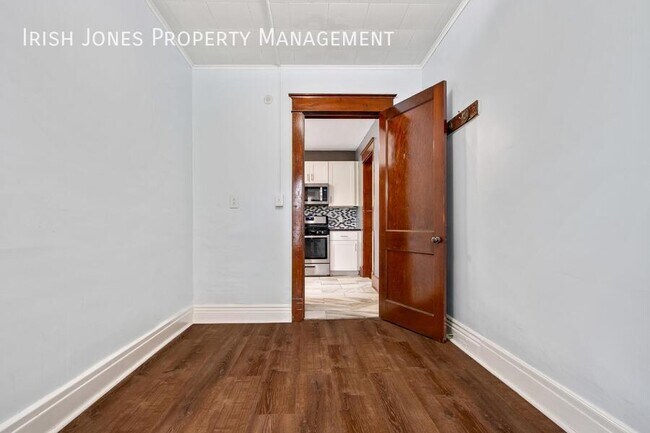 Building Photo - 120 West Ave