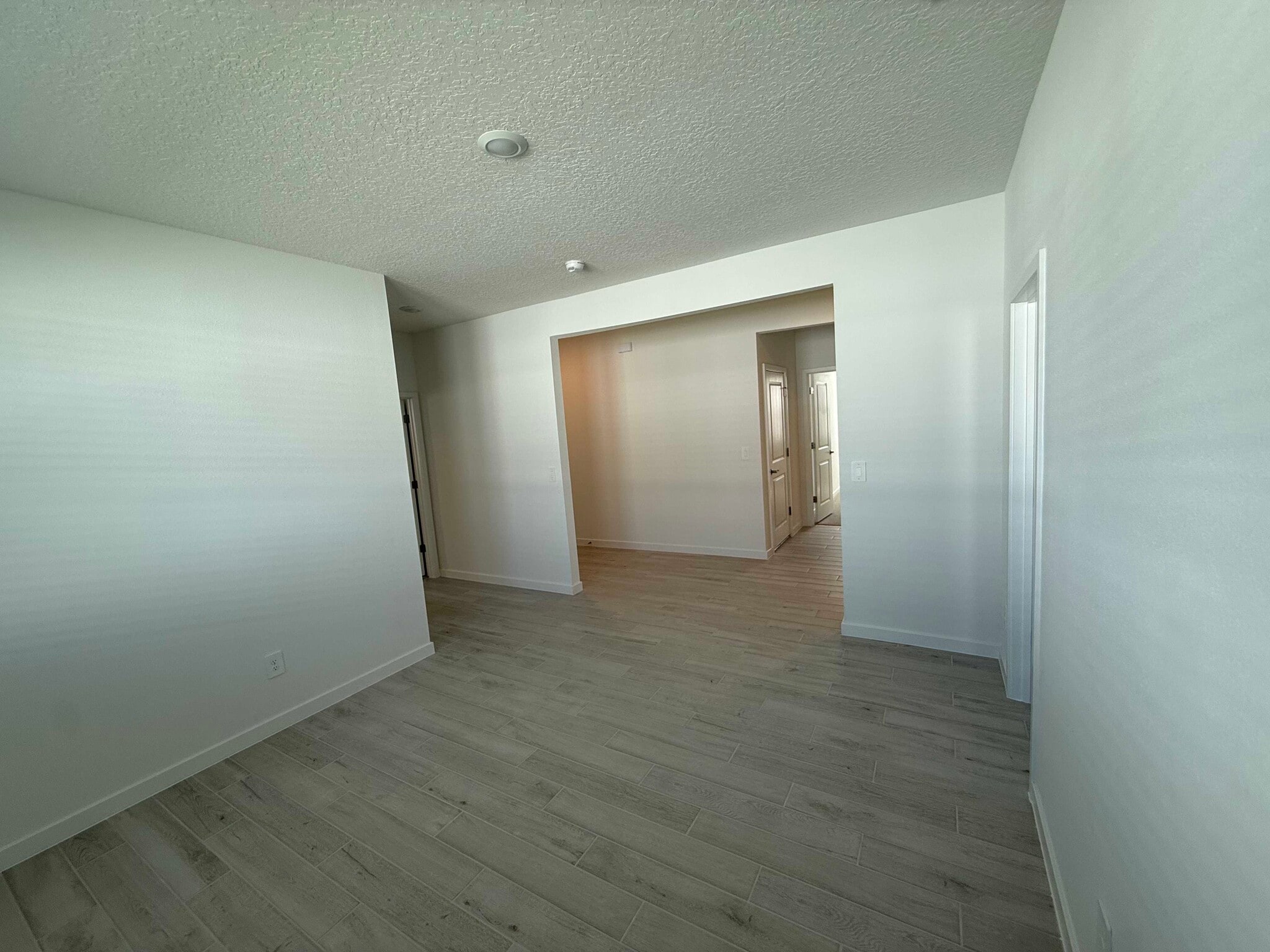 Building Photo - 74 Tequesta Ct