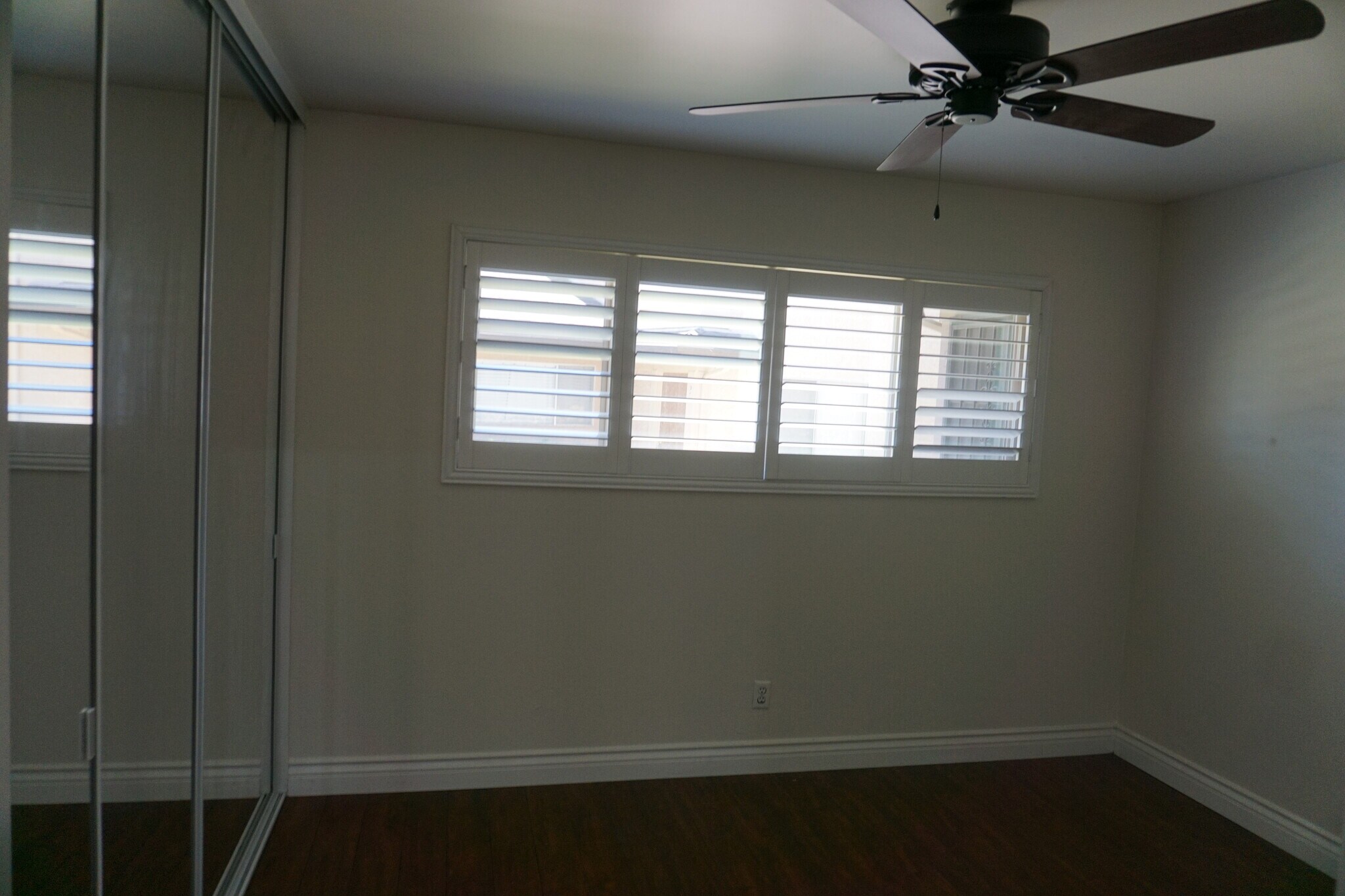 Building Photo - 2075 Avenida Vista Del Monte #1