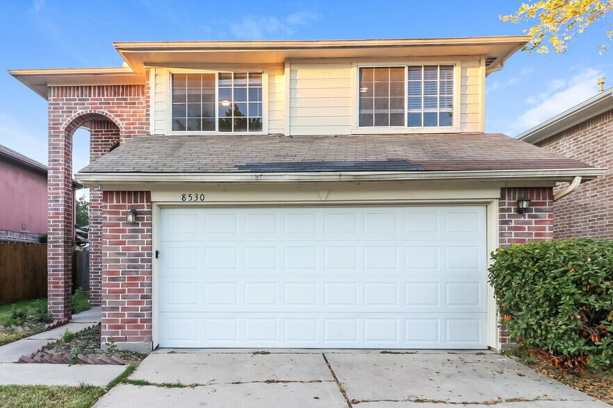 Primary Photo - 8530 Wild Basin Dr