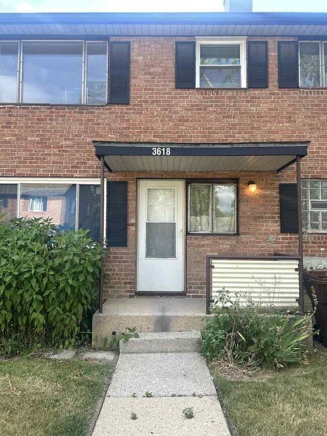 Building Photo - 3618 Western Ave