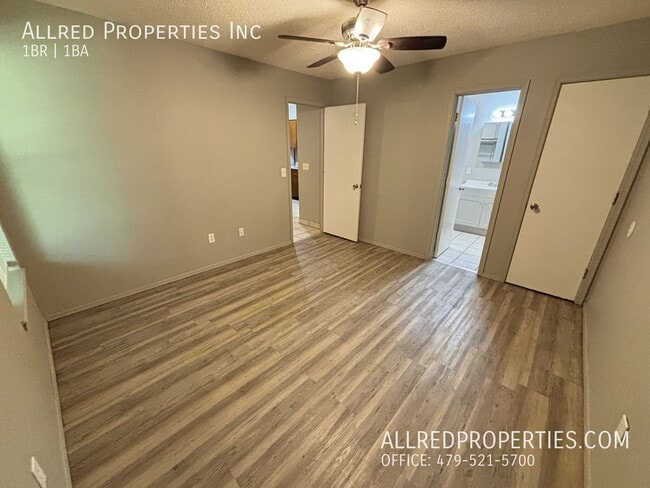 Building Photo - 1390 W Wedington Dr