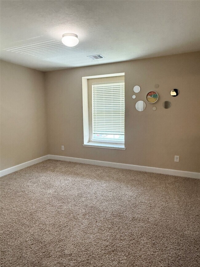 Building Photo - 4911 Lattimore Creek Dr