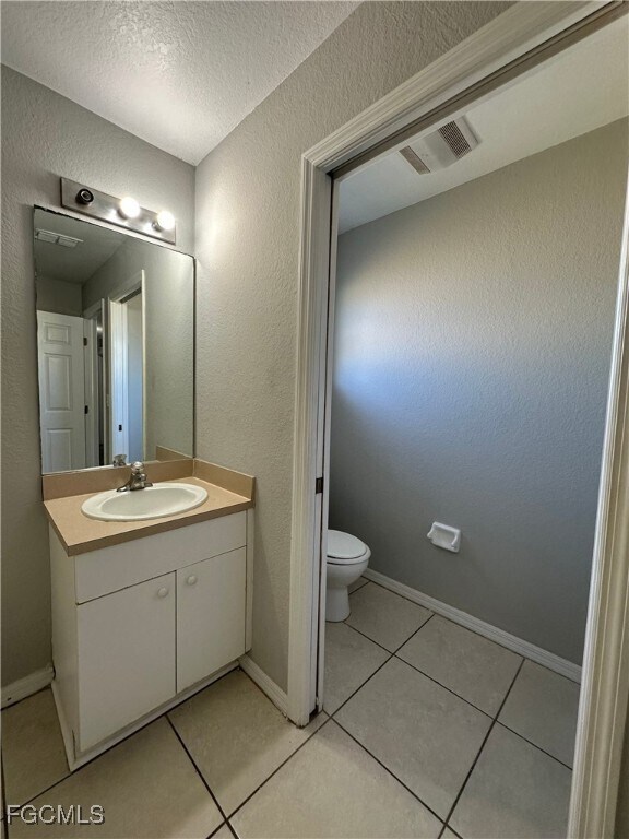 Building Photo - 1405 SW 10th St