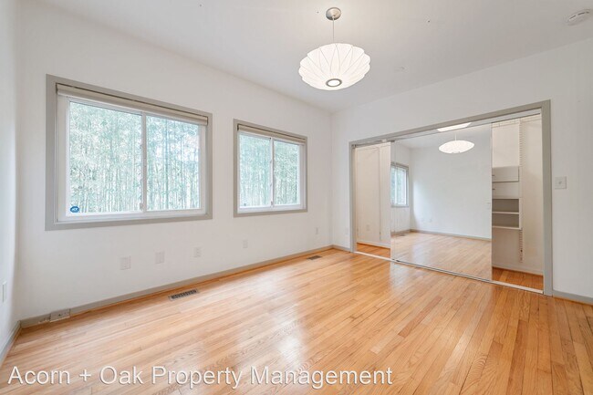 Building Photo - 3 br, 2.5 bath House - 2401 Perkins Rd