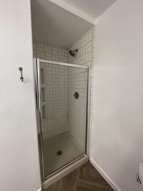 Building Photo - 292 Westview Terrace