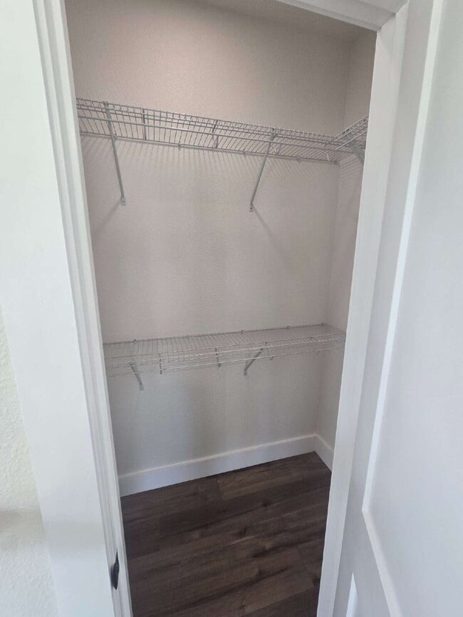Building Photo - New Construction, 3 bed 3 bath near downtown!