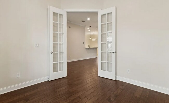 Building Photo - 4 Bed/3 Bath Coastal Beauty!