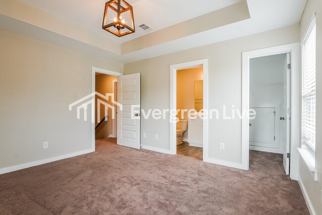 Building Photo - 11103 Summerchase Lp