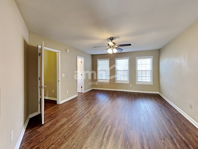 Building Photo - 835 Brookhannah Ct