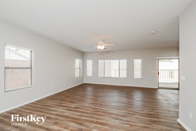 Building Photo - 3606 N 129th Ave