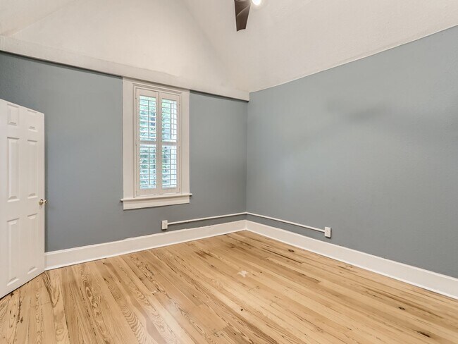 Building Photo - Charming Home in Denver, CO - 3 Bedroom, 2 Bathroom