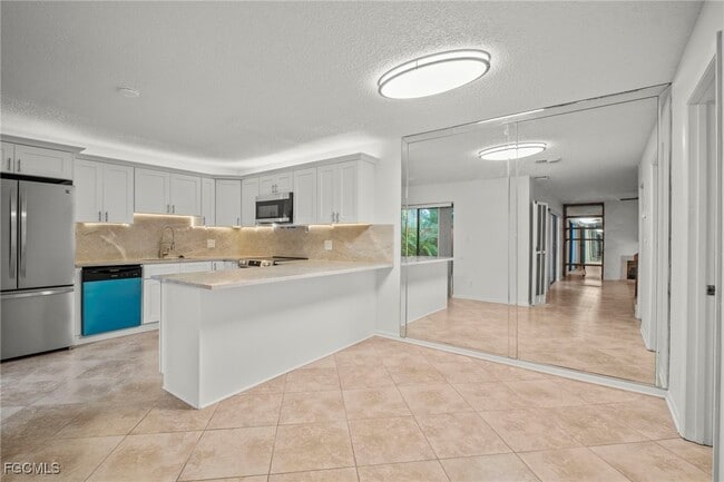 Building Photo - 1703 Park Meadows Dr