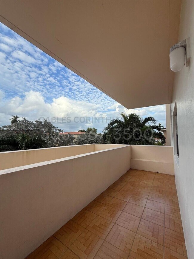 Building Photo - 22 Salamanca Ave