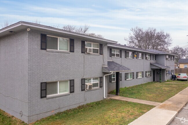 Direct Access to Apartment - High Street Apartments
