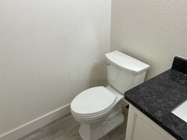 Building Photo - 316 Timber Ridge Dr