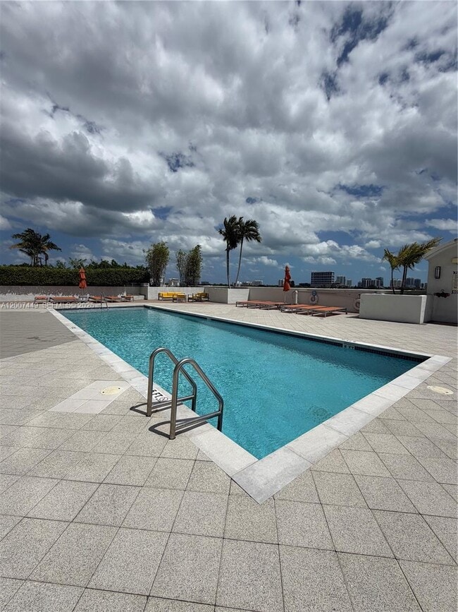 Building Photo - 3180 SW 22nd Terrace