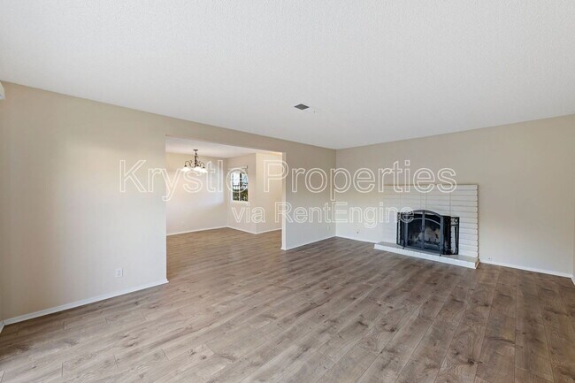 Building Photo - 130 Yorkshire Ct