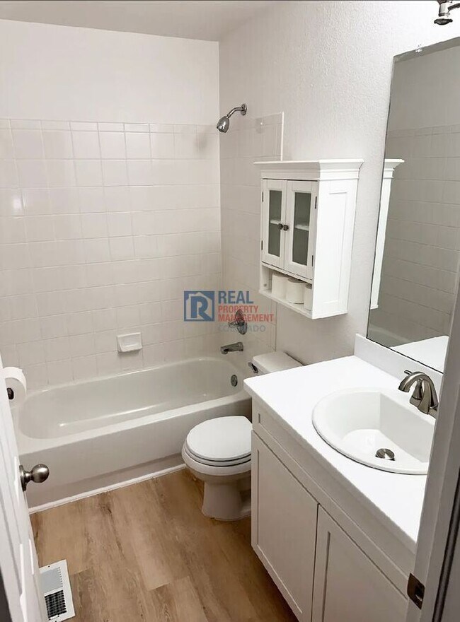 Building Photo - 2116 E 103rd Ave