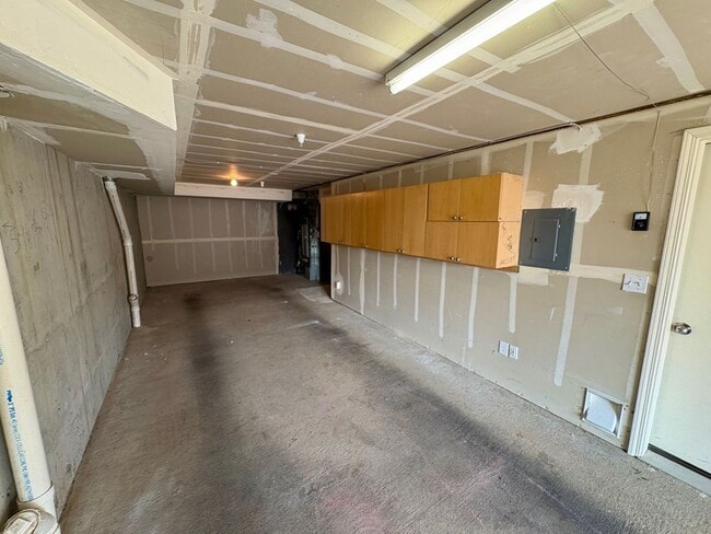 Building Photo - 1541 Cherrylane Pl S