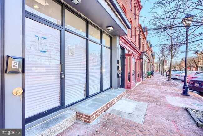 Building Photo - 7 S Carrollton Ave