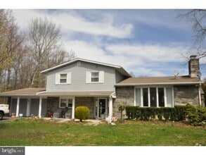 Building Photo - 270 BRADDOCK Rd