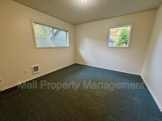 Building Photo - 22402 US-101