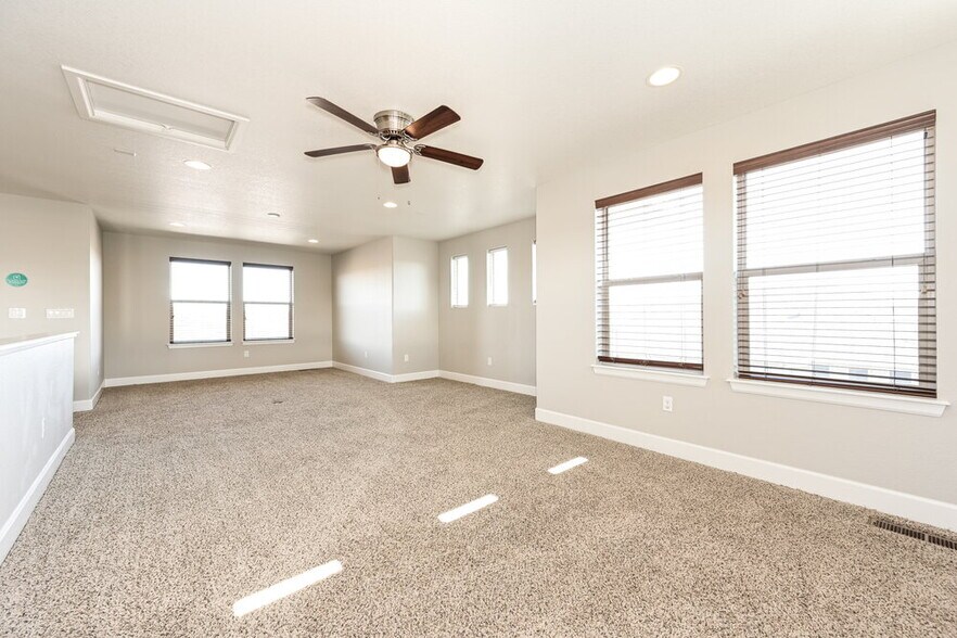 Building Photo - 4478 Elegant St