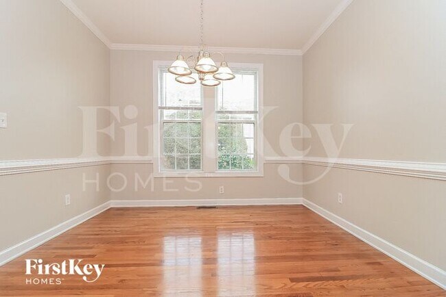 Building Photo - 218 Sweetbriar Ct