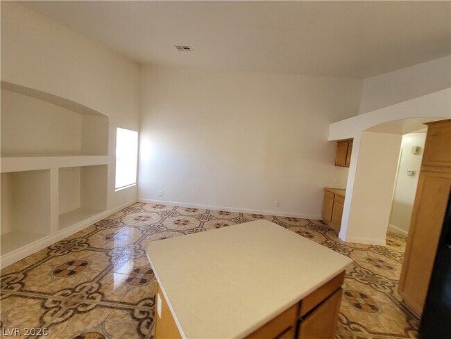 Building Photo - 4406 Cinema Ave