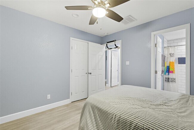 Building Photo - 5401 Agua Caliente Cove