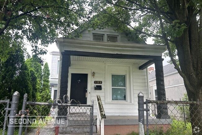 Building Photo - 122 S Longworth Ave