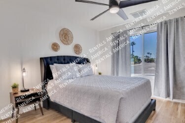 Building Photo - 1430 E Bell De Mar Dr