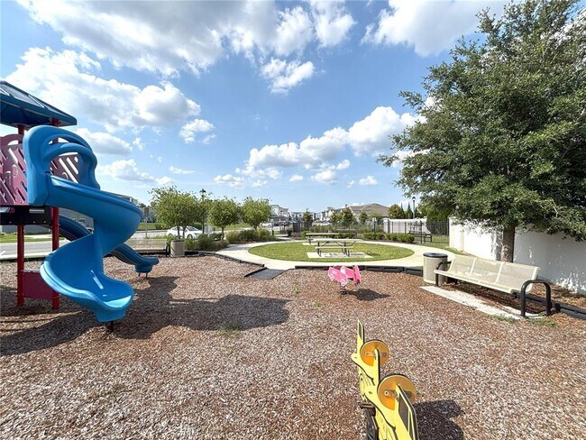 Building Photo - 921 Spring Palms Lp