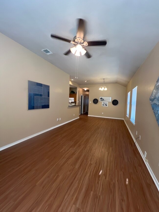 Building Photo - Updated Stunning Duplex 3/2 duplex in Burleson