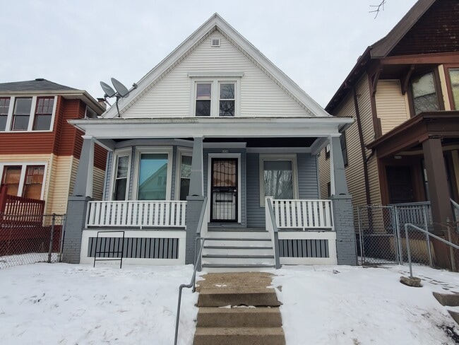 Primary Photo - 2954 N 21st St