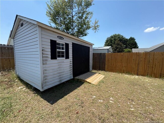 Building Photo - 1227 Chimney Swift Dr