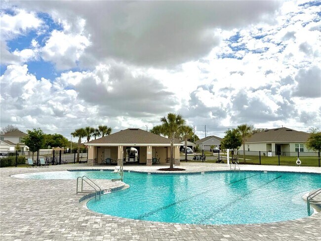 Building Photo - 4209 Deleon St