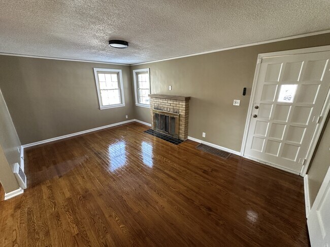 Building Photo - 2500 N 49th St