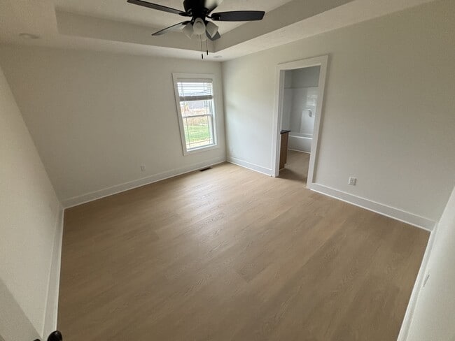 Building Photo - 921 Alberta Dr