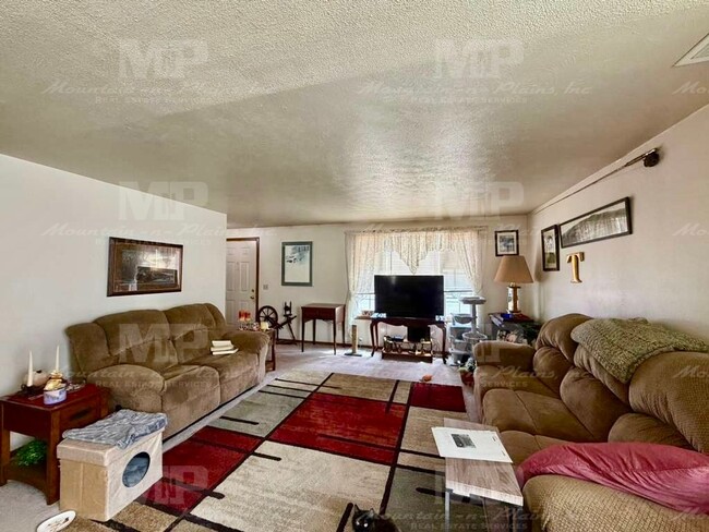 Building Photo - 1718 Enfield St