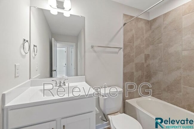 Building Photo - 5100 Ellingshire Dr