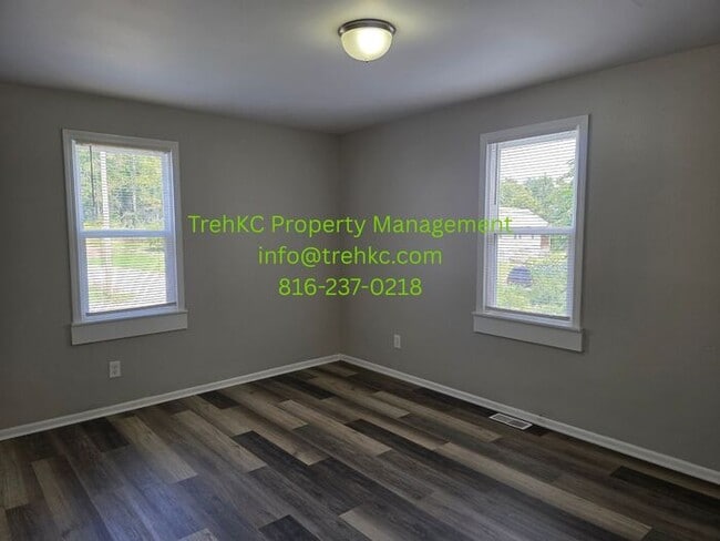 Building Photo - Freshly Updated 3-Bedroom Home in Blue Hills!