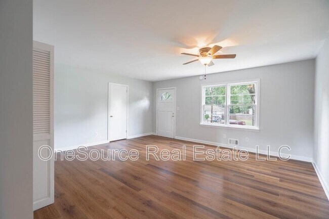 Building Photo - 1248 Cliffwood Dr